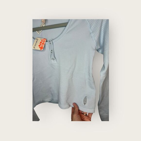 Free People Movement Bail Out Crop Thermal Knit Top Artic Snow Size M/L NWT - Picture 6 of 7